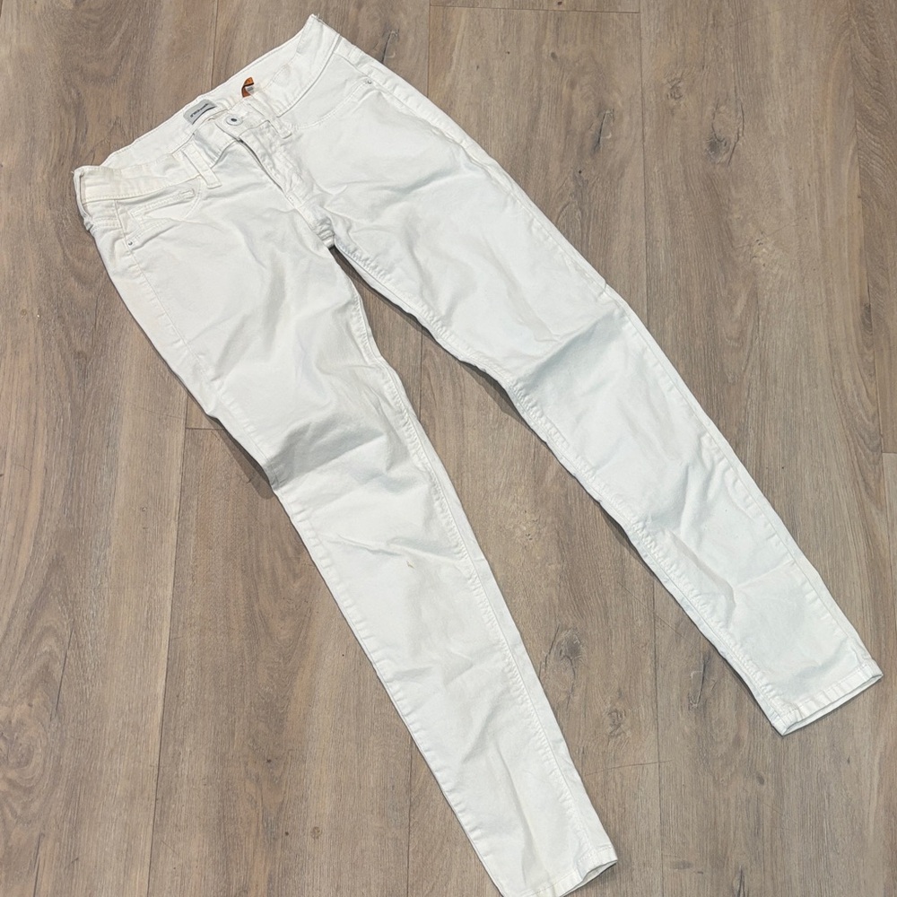 SNEAKPEEK LOW RISE WHITE SKINNY JEANS